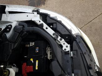 Nissan Qashqai 1.2 Premier Edition picture 13