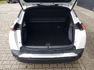 Peugeot 2008 1.2 PureTech Allure Pack picture 20