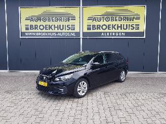 Unfallwagen Peugeot 308 SW 1.2 PureTech Blue Lease Executive 2018/7