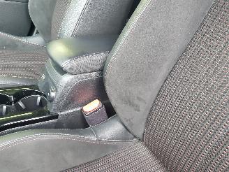 DS Automobiles DS 3 Crossback 1.2 PureTech Performance Line picture 24