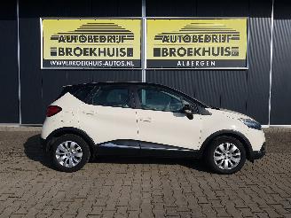 Renault Captur 0.9 TCe Expression picture 4