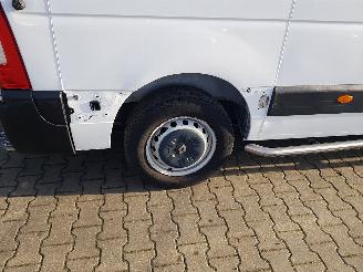 Renault Master T35 2.3 dCi L3H3 picture 9