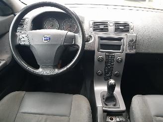 Volvo V-50 2.4 Momentum picture 9