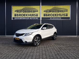 skadebil auto Nissan Qashqai 1.2 Premier Edition 2014/4
