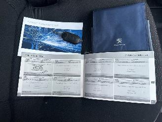 Peugeot Boxer 330 2.0 BlueHDI L1H1 Premium picture 27