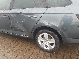 Skoda Fabia Combi 1.0 TSI Clever picture 12