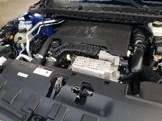 Peugeot 308 SW 1.2 PureTech Blue Lease Executive picture 31