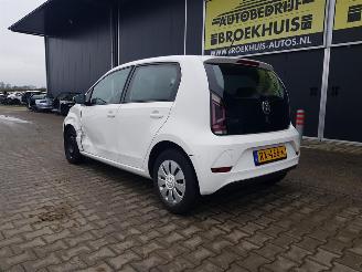 Volkswagen Up! 1.0 BMT move up! picture 8