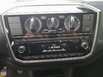 Volkswagen Up! 1.0 BMT move up! picture 19
