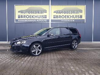 Unfallwagen Volvo V-70 2.4 D5 Momentum 2008/4
