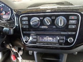 Volkswagen Up! Up! (121), Hatchback, 2011 1.0 12V 75 picture 11