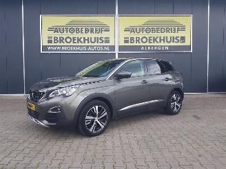 uszkodzony samochody osobowe Peugeot 3008 1.2 PureTech Active 2020/3