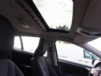 Volvo V-60 1.6 16v T3 picture 10