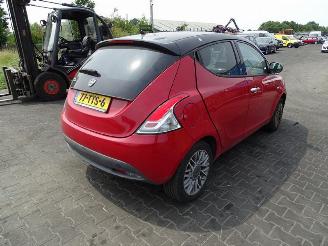Uttjänta bilar auto Lancia Ypsilon 1.2 2012/4