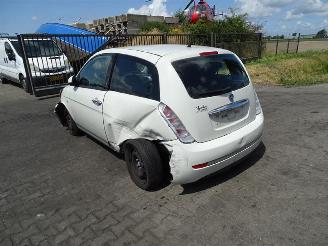 Lancia Ypsilon 1.2 picture 2