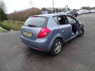 Vrakbiler auto Kia Cee d Sporty Wagon 1.6 16v 2007/3