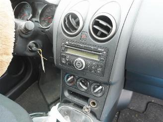 Nissan Qashqai 1.6 16v picture 6