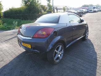 Uttjänta bilar auto Opel Tigra 1.8 16v 2010/5