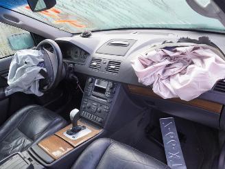 Volvo Xc-90 2.5 T picture 5