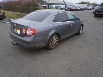 demontáž osobní automobily Volkswagen Jetta 2.0 FSi 2006/2