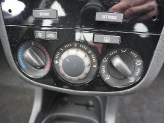 Opel Corsa 1.4 16v picture 9