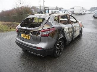 demontáž osobní automobily Nissan Qashqai 1.3 DIG-T 2020/2