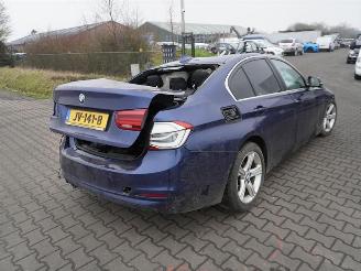 Vrakbiler auto BMW 3-serie 320d 2016/6