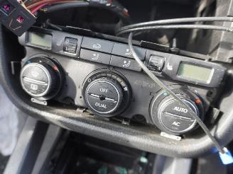 Volkswagen Golf 2.0 GTi picture 6