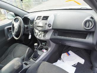 Toyota Rav-4 2.2 D Cat  4x4 picture 5