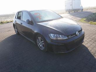 Volkswagen Golf 1.6 TDi picture 4
