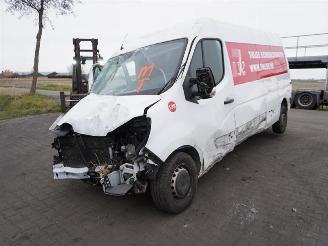 Renault Master 2.3 dCi picture 3