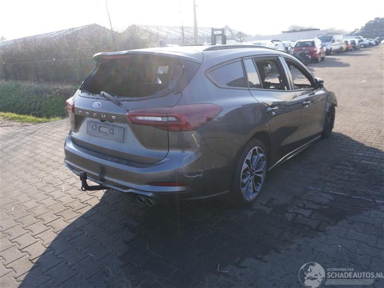 Ford Focus Wagon 1.0 EcoBoost 12V Hybrid 155