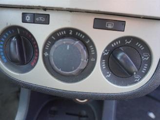 Opel Corsa 1.4 16v picture 6