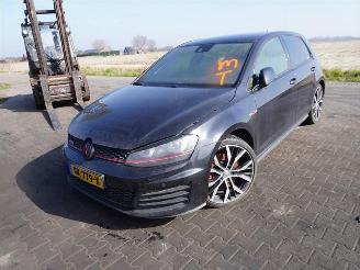 Volkswagen Golf 2.0 GTi picture 3
