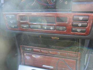 BMW 3-serie 323Ci picture 6