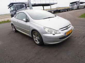 Peugeot 307 CC 2.0 16v picture 4