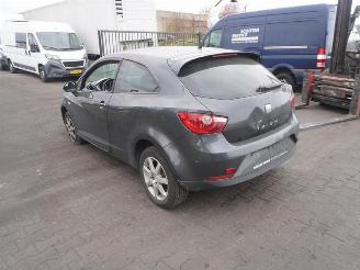 Seat Ibiza 1.2 TDi picture 2