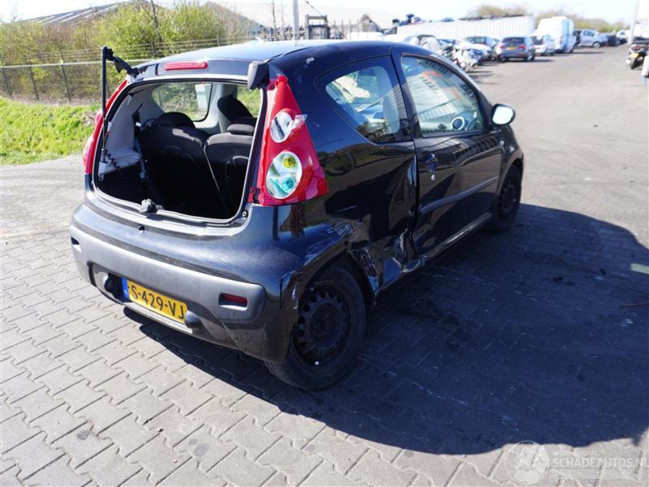 Peugeot 107 1.0 12v