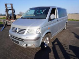 Volkswagen Transporter 2.5 TDi picture 3