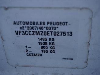 Peugeot 208 1.0 Vti picture 8