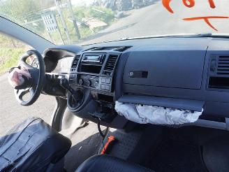 Volkswagen Transporter 2.0 TDi picture 5