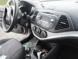 Kia Picanto 1.0 12v picture 5