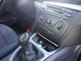 BMW 1-serie 118d picture 5