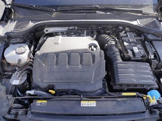 Volkswagen Golf 2.0 TDi picture 8