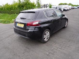 Uttjänta bilar auto Peugeot 308 1.6 HDi 2015/6