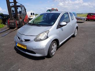 Toyota Aygo 1.0 12v picture 3