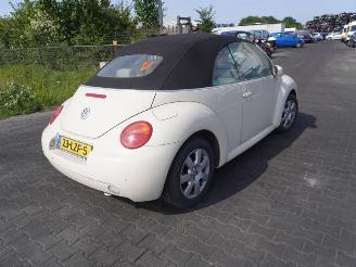 Vrakbiler auto Volkswagen New-beetle Cabrio 2.0 2003/7