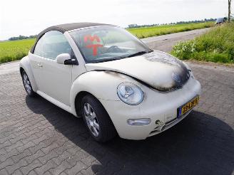 Volkswagen New-beetle Cabrio 2.0 picture 4