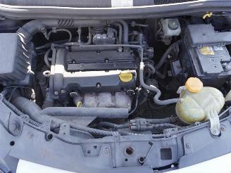 Opel Corsa 1.4 16v picture 9