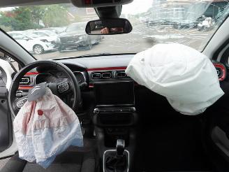 Citroën C3 1.2 12V e-THP PureTech 110 picture 8